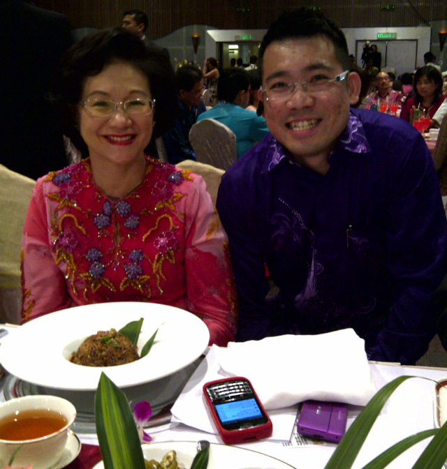 Creating We Benson Wong With Who Bensonwong Pic With Puan Sri Cecilia Lim