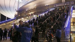 Teror Yang Menggerkan Di Paris, Tiga Tewas di Stadion Stade de France