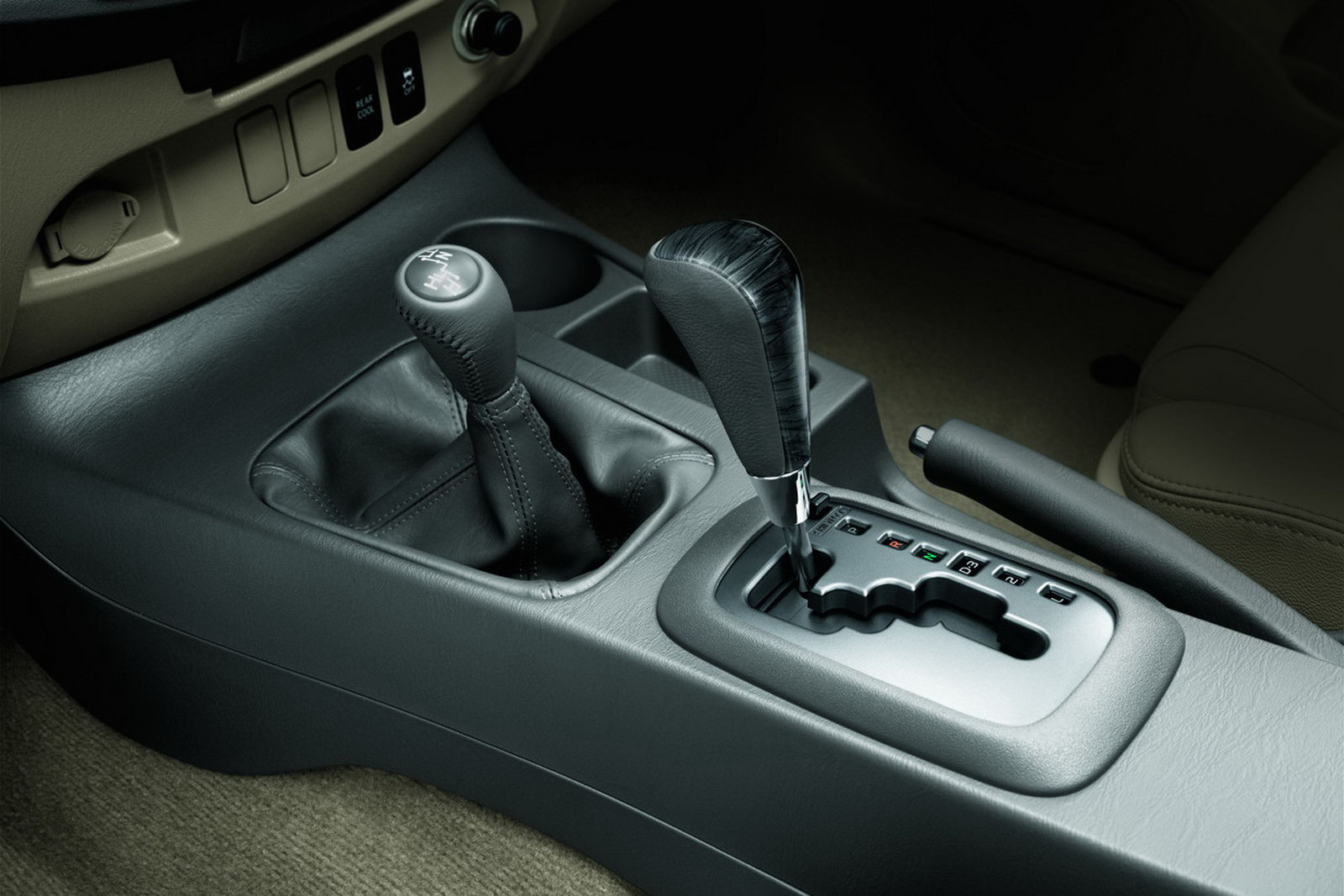Toyota Fortuner 2012