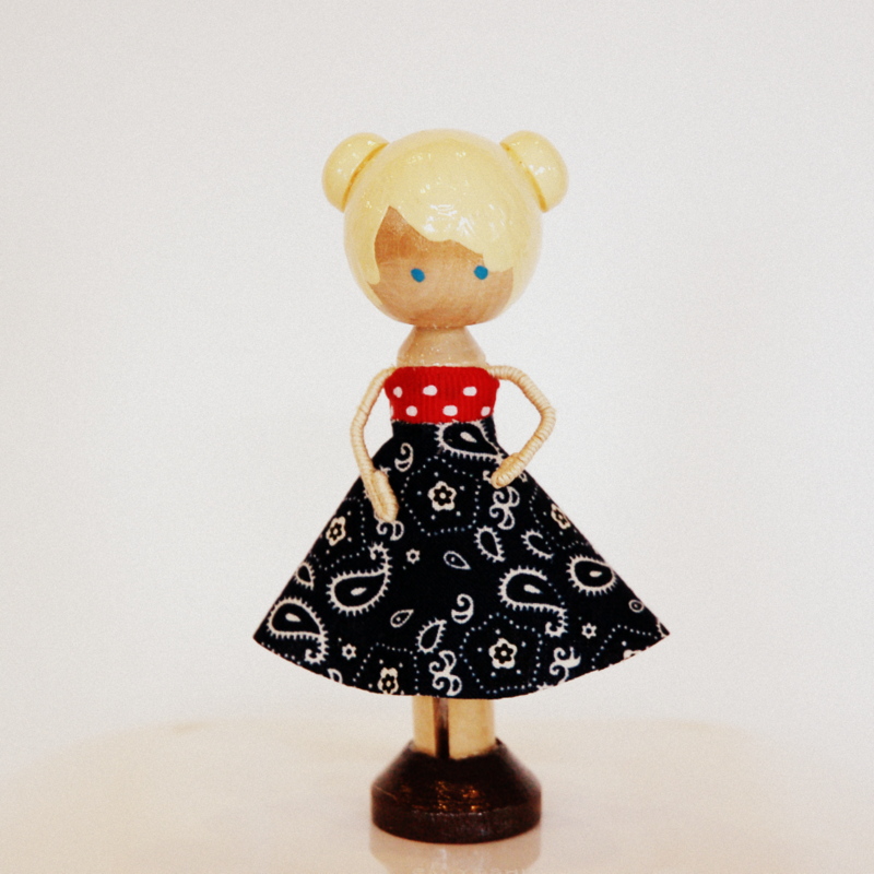 restlessrisa CLOTHESPIN DOLL