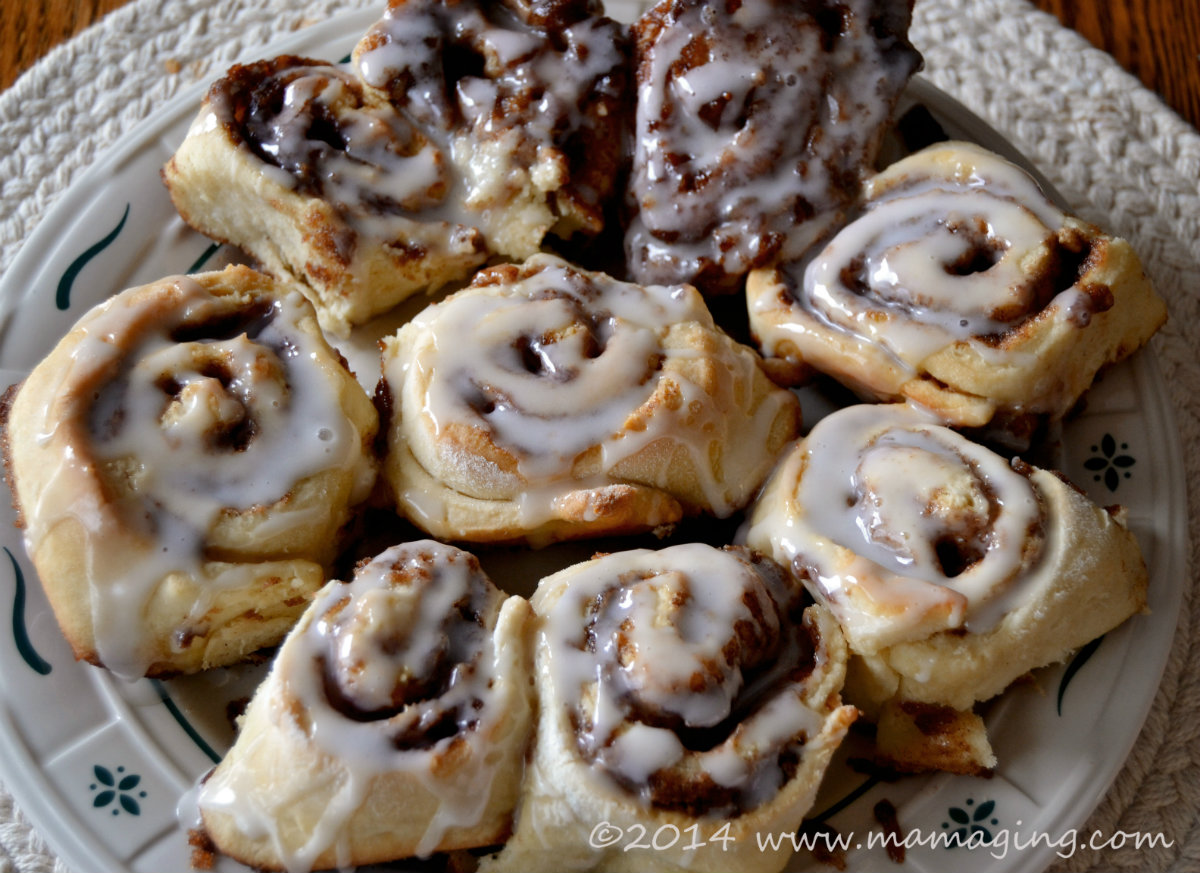 Quick & Easy {No Yeast} Cinnamon Rolls