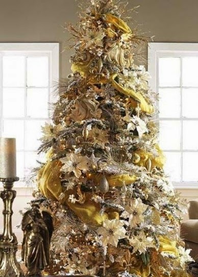 Árboles de Navidad en color blanco y dorado - Colores en Casa