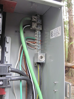 Jay builds a house: Wiring a second subpanel