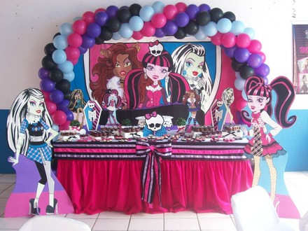 Artigos para festa da monster high