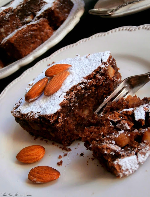 Ciasto Czekoladowe z Migdałami (Brownies z Migdałami) - Przepis - Słodka Strona