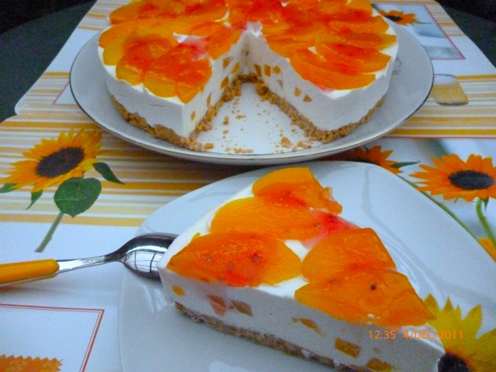 ELA'S KITCHEN MELBA CU PIERSICI