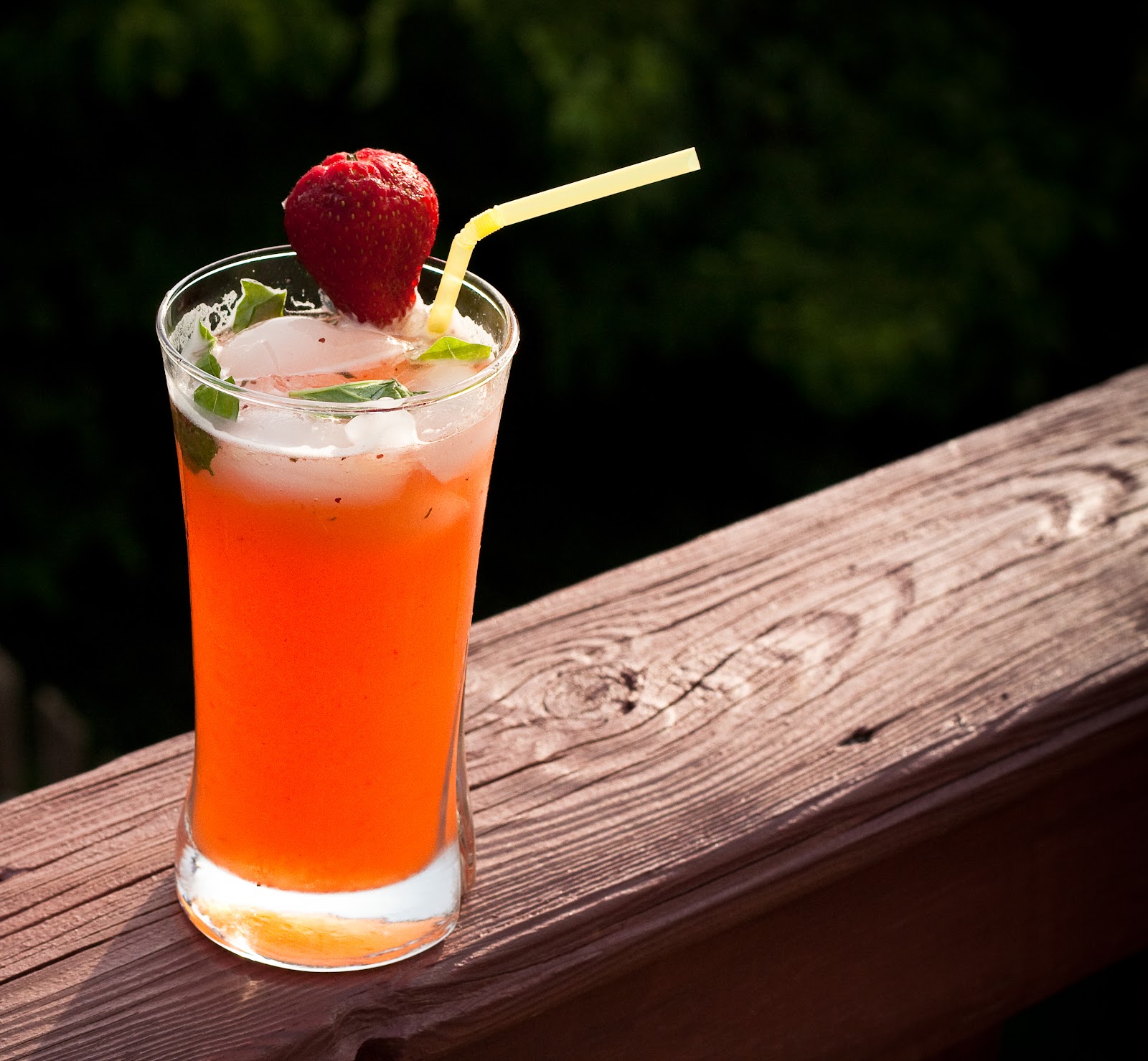 strawberry basil lemonade