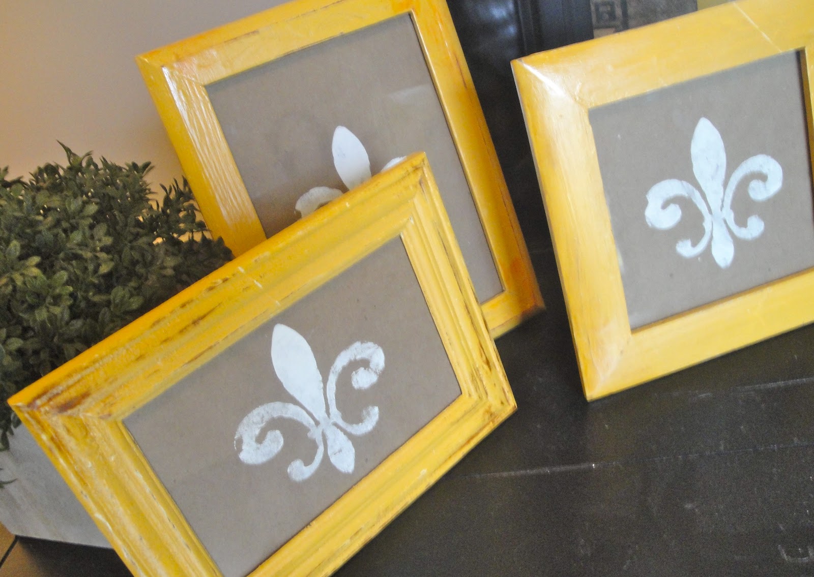 Brown Paper Wood Frame Tutorial