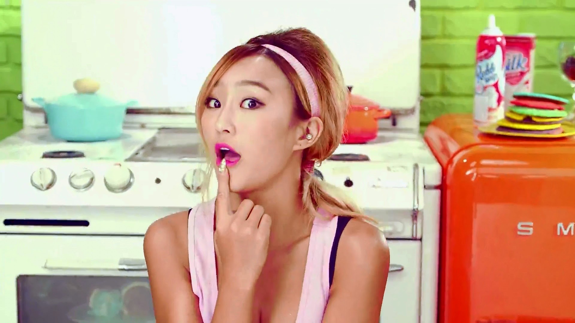 sistar_touch_my_body_hyorin_8.jpg