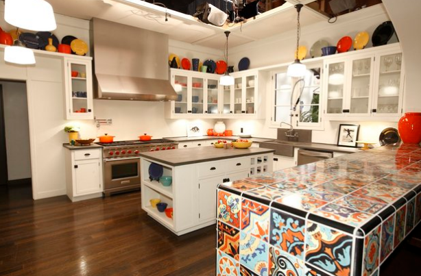 decoracao de interiores estilo colonial:Para completar o clima, os bancos altos também seguem o estilo decoracao de interiores estilo colonial:Para completar o clima, os bancos altos também seguem o estilo