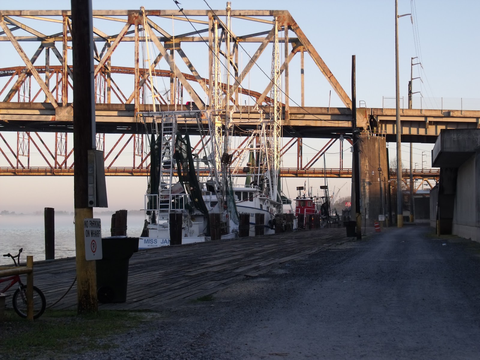 2 highway bridges across the water City