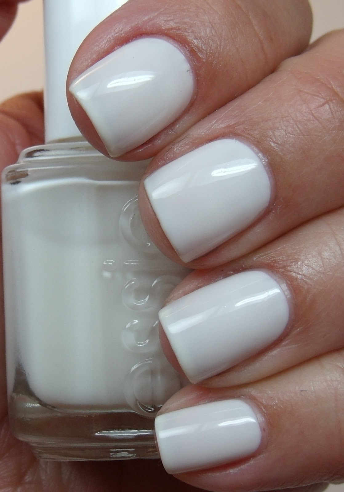 Colores de Carol Essie Marshmallow