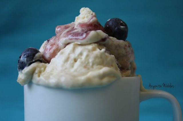 A mug of blueberry muffin ice cream from www.anyonita-nibbles.com