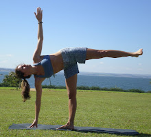 ardha chandrasana