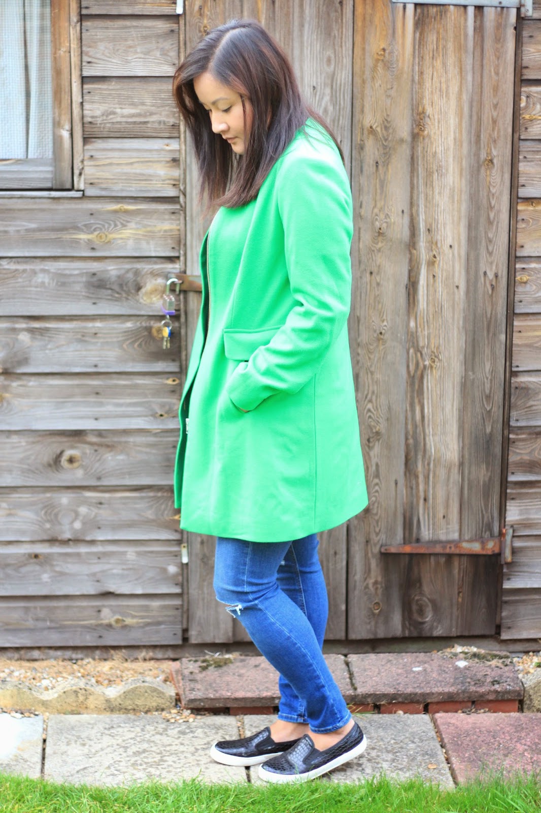 how to wear green