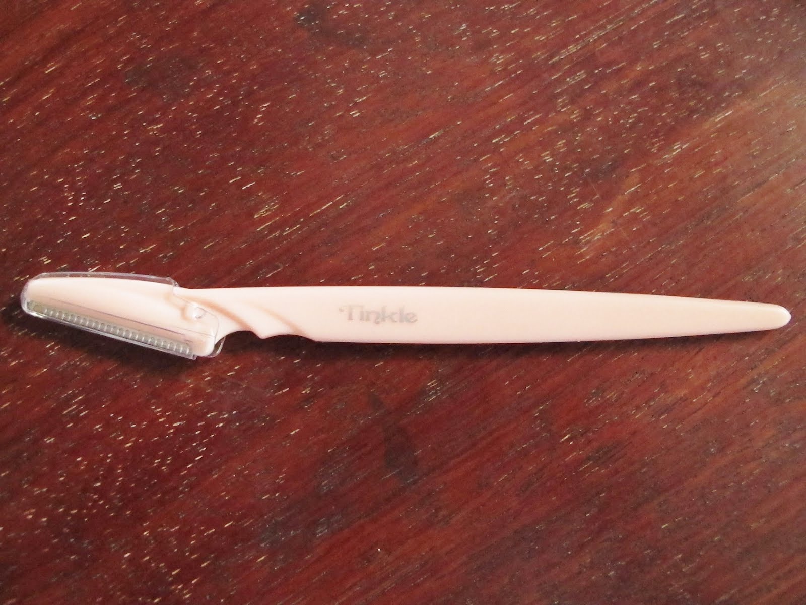 The Awesome Tinkle Eyebrow Razors