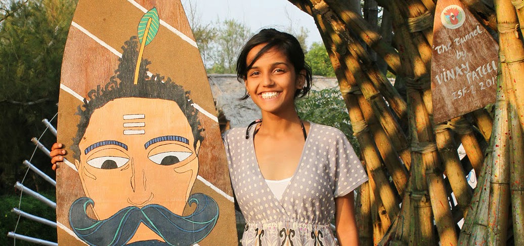 Himanshi Parmar, surf art en India