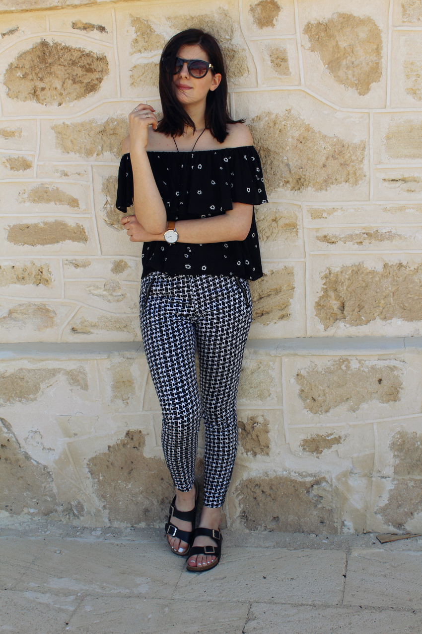 glassons, glassons girls, glassons bloggers, australian blog, australian fashion blog, australian fashion bloggers, melbourne bloggers, perth, australia, fremantle, travel diary, off the shoulder top, how to wear an off the shoulder top, crystal necklace, crystal chokers, how to wear printed pants, birkenstocks, arizona birkenstock, how to wear birkenstocks, betts shoes toffee b, betts bloggers, ivana, ivana petrovic, like a harte, likeaharte