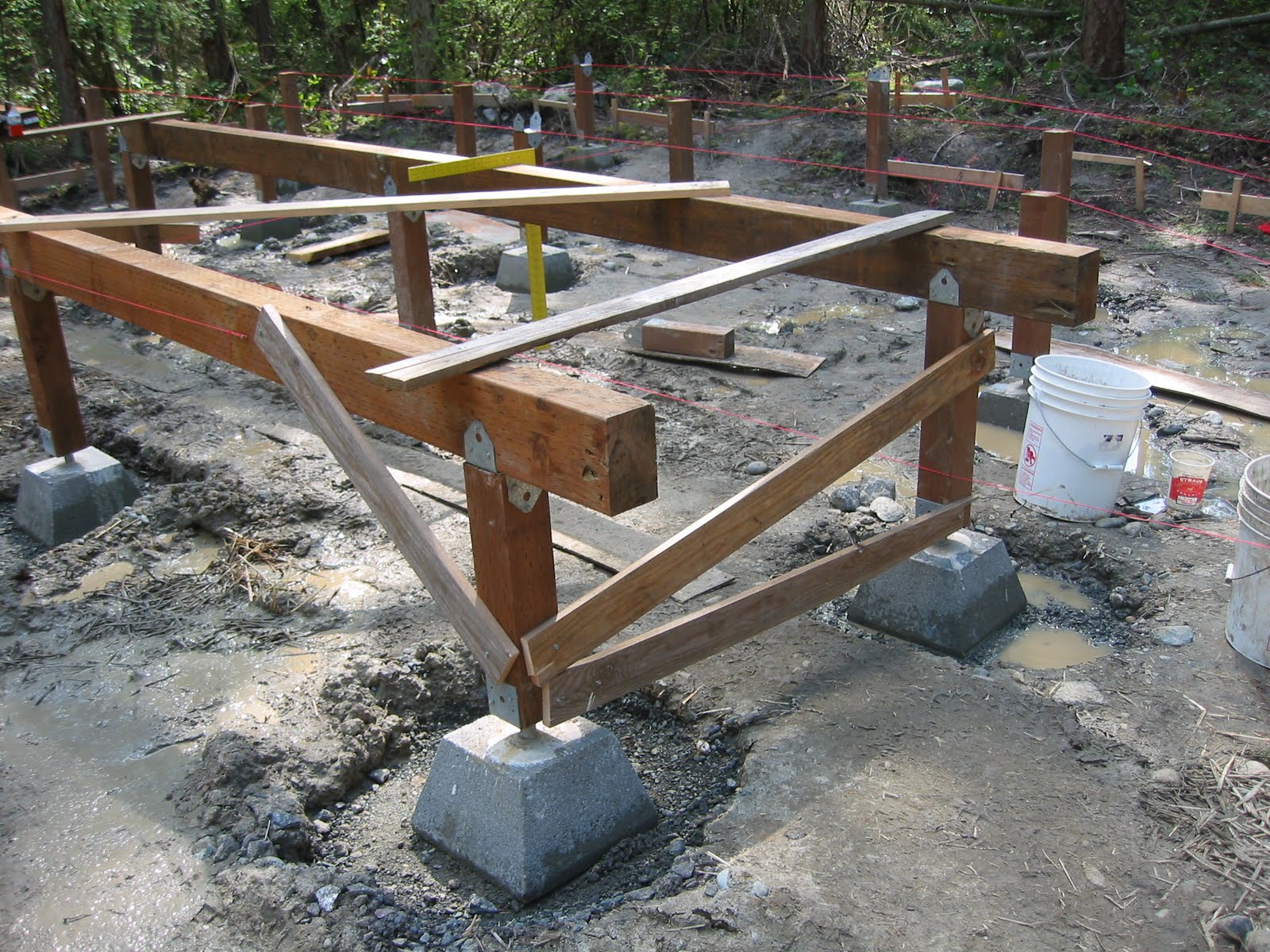 Jay builds a house How to build a yurt platform part 8