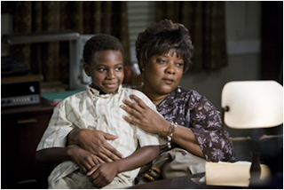 a raisin in the sun lena younger mama 2003-08-31 introduction to “a raisin in the sun it’s clear that mama does not intend a political statement when she buys a home into clybourne park lena younger, her daughter-in-law. a raisin in the sun lena younger mama 2003-08-31 introduction to “a raisin in the sun it’s clear that mama does not intend a political statement when she buys a home into clybourne park lena younger, her daughter-in-law.