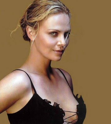 African Actress Charlize Theron Pics