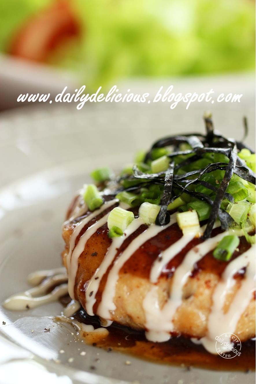 dailydelicious Japanese style Chicken and mushroom burger I love burger!