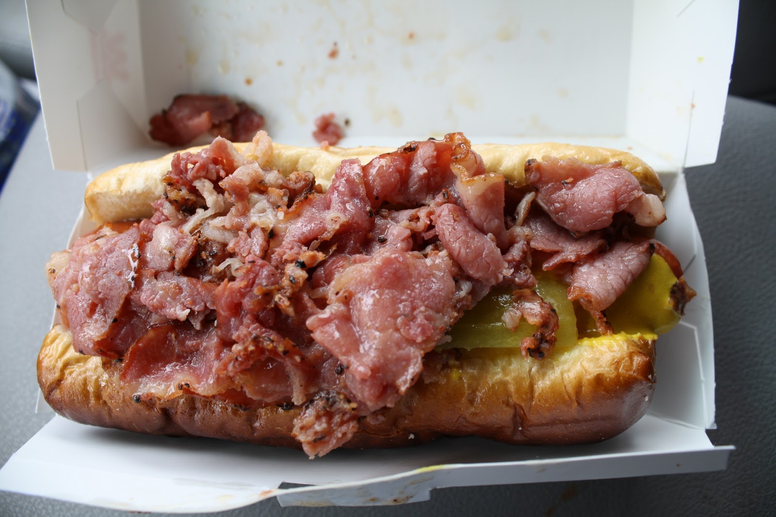 An Immovable Feast Fast Food Review Wienerschnitzel Angus Pastrami Dog