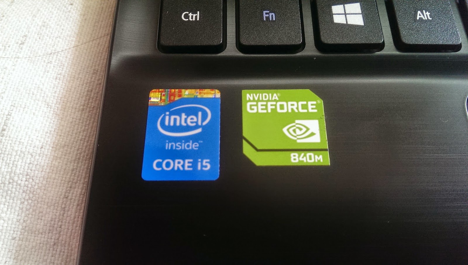 2015 03 22%2B12.13.55 - [開箱] Acer E5-572G i5-4210M 搭配NVIDIA 840G 2G獨顯