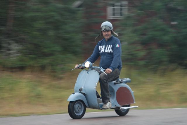 Modifikasi Motor Vespa You modifikasi motor mobil a vespa u rides again Modifikasi Motor Vespa You modifikasi motor mobil a vespa u rides again