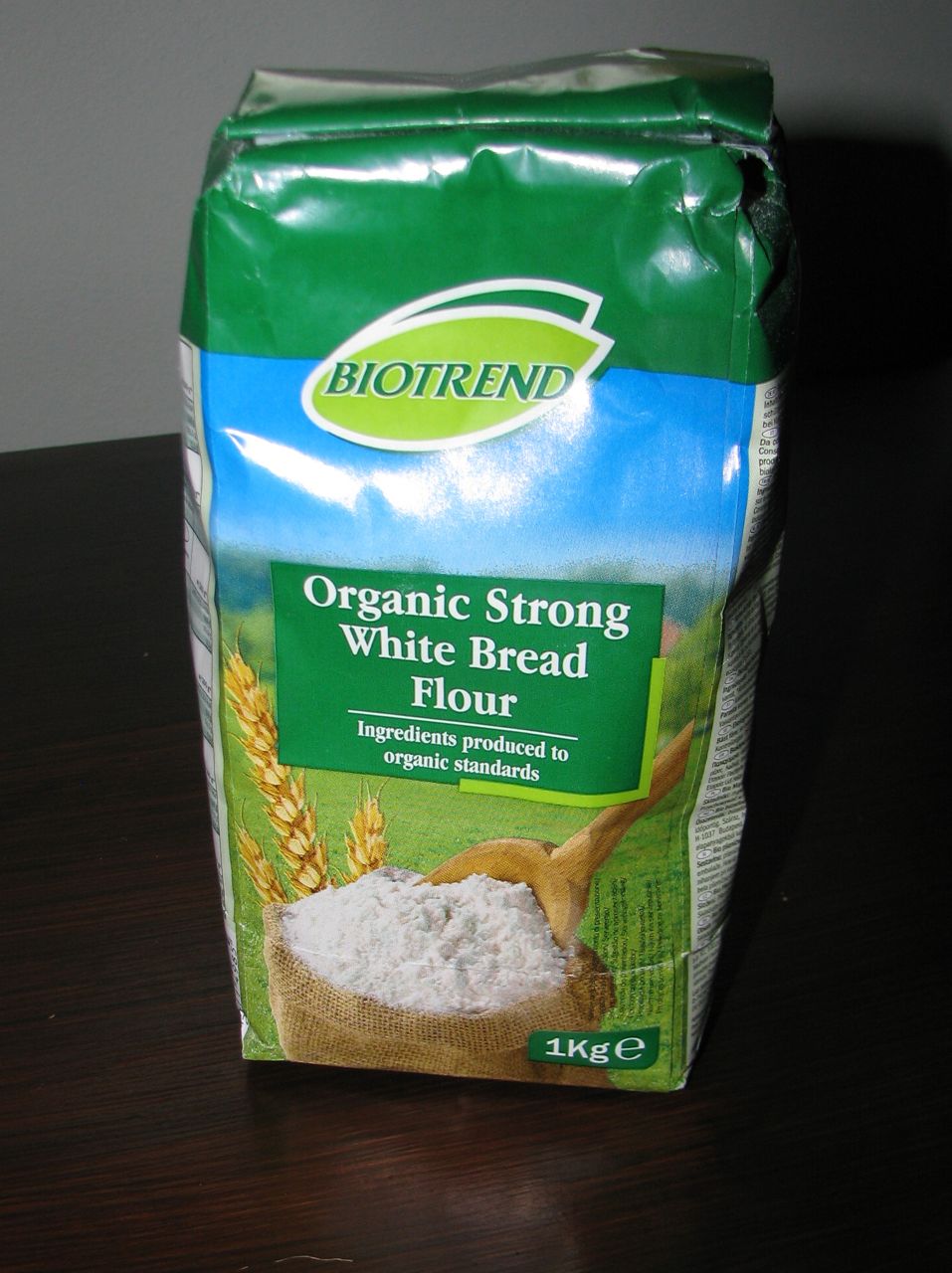 tarjoiluehdotus Biotrend, Organic Strong White Bread Flour