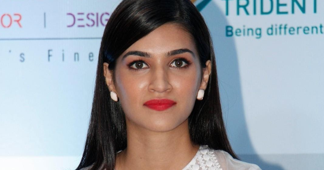 hindi picture heroine ke sath high quality bollywood celebrity pictures kriti sanon hindi picture heroine ke sath high quality bollywood celebrity pictures kriti sanon
