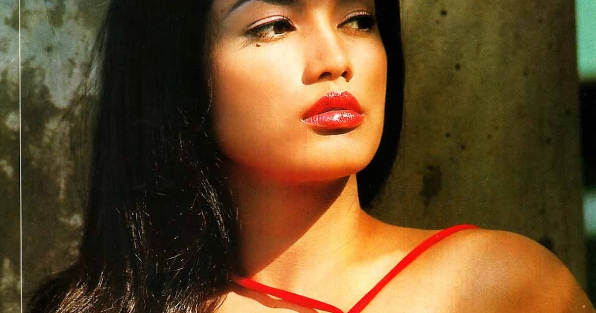 Clippings of Indonesian Women in Print Media: Ussy Sulistyawati