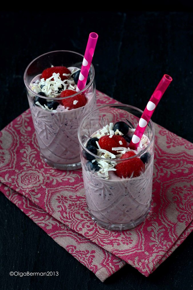 Mango & Tomato Carnation Berry Banana Smoothie Real Seal