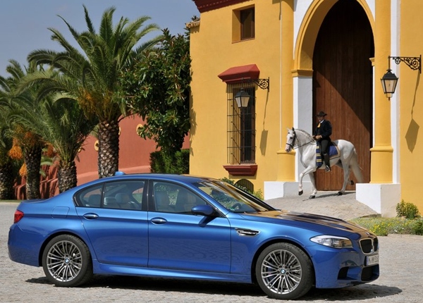 Specs Car 2013 Bmw M5 Presented By Bmw Indonesia