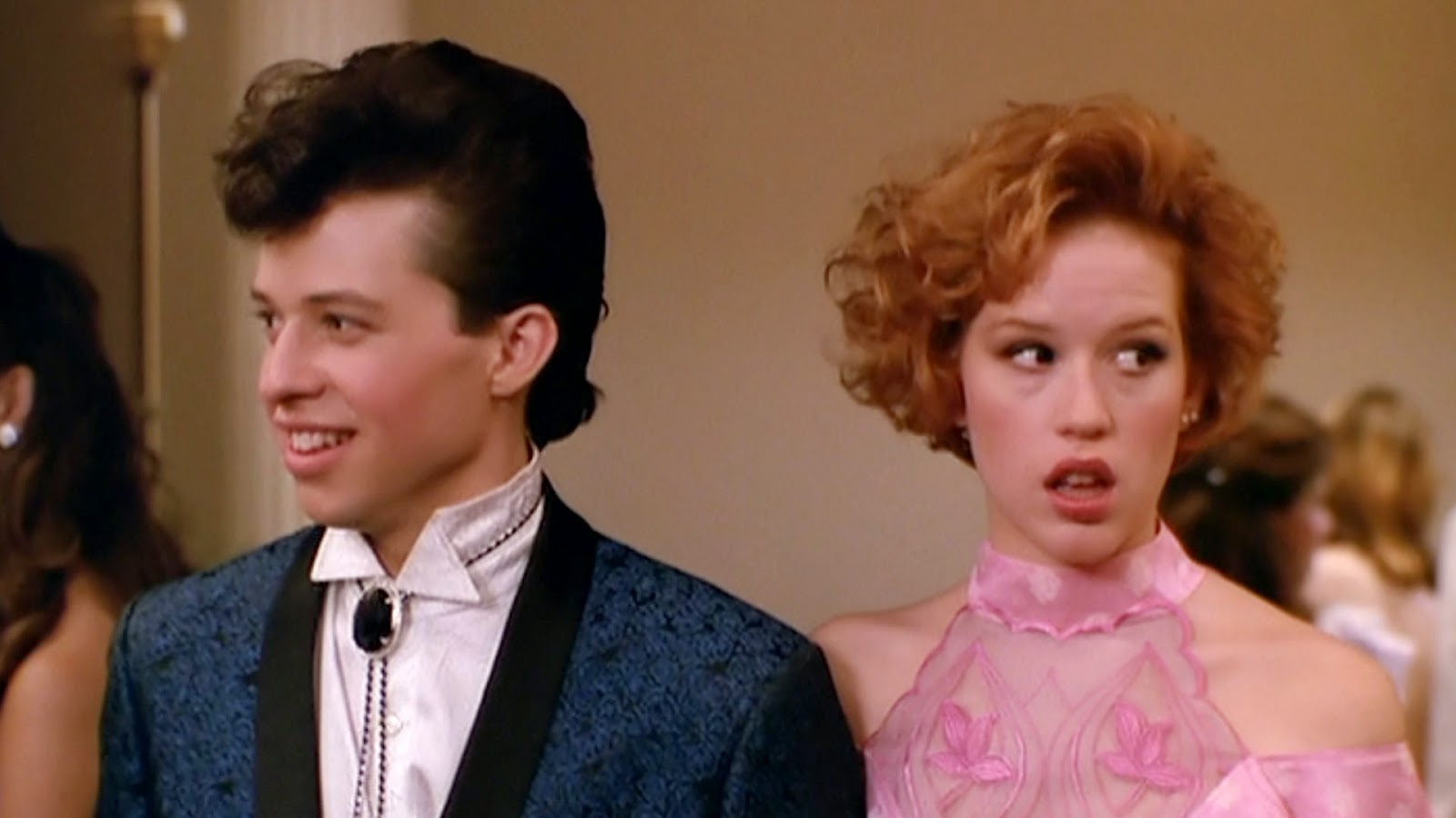 a review of the 1986 movie sixteen candles By: movie snurb (a toast) – manhunter is the adaptation of the book red dragon by thomas harris yes, red dragon was made into a film in 2002, but it was originally adapted in 1986 by michael mann, and i can say it’s absolutely the superior adaptation. a review of the 1986 movie sixteen candles By: movie snurb (a toast) – manhunter is the adaptation of the book red dragon by thomas harris yes, red dragon was made into a film in 2002, but it was originally adapted in 1986 by michael mann, and i can say it’s absolutely the superior adaptation.