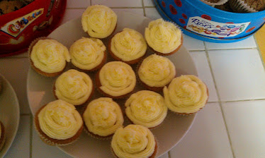 lemon cupcakes.
