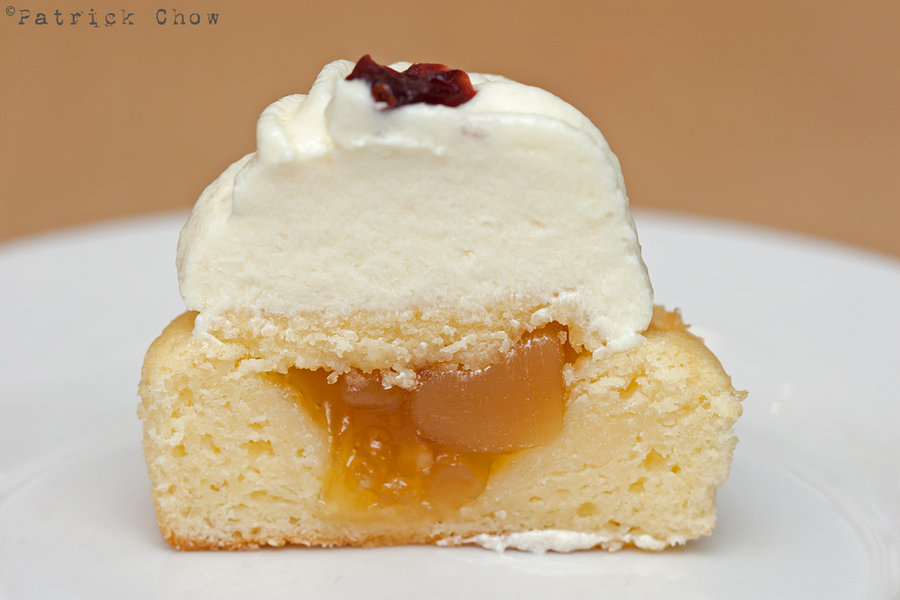 Vanilla Cake With Mango Or Pineapple Filling Vanilla Cake With Mango Or Pineapple Filling