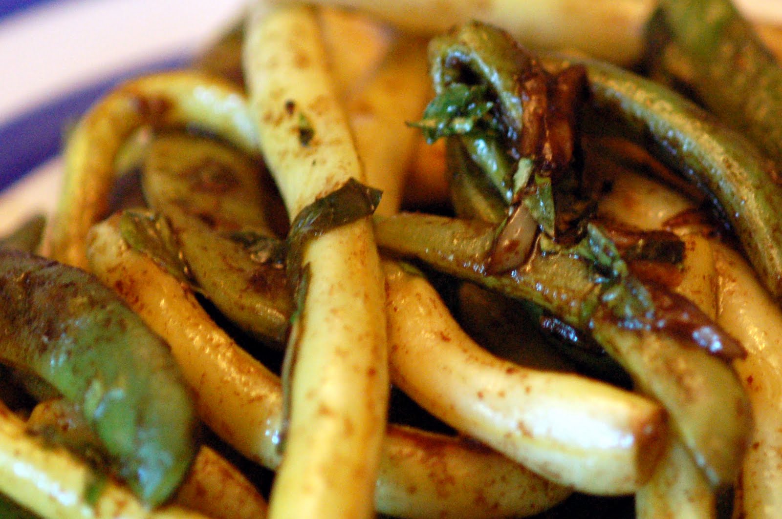 Cook Food. Mostly Plants. Sauteed Green Beans with Balsamic Reduction