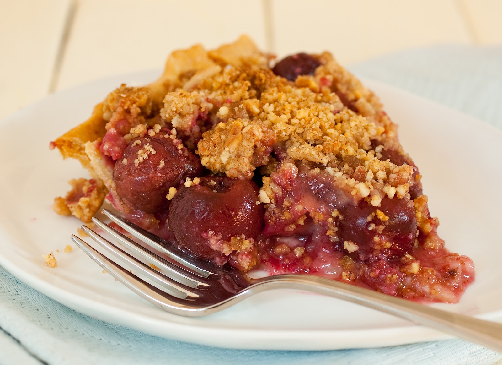 Tish Boyle Sweet Dreams Fresh Cherry Crumble Pie