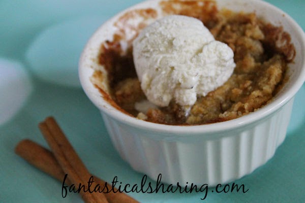 Apple & Cinnamon Crumble | A cute, easy, and extra delicious dessert for two! #apple #dessert