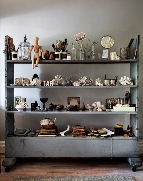 Content In A Cottage Primitive Bucket Bench Finds New Life