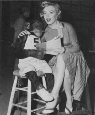 En 1952 chimpacé película "Me siento rejuvenecer" ("Monkey Business").