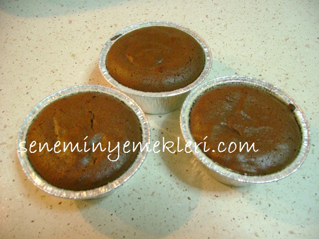 ÇİKOLATALI VOLKAN KEK Senem�in Yemekleri