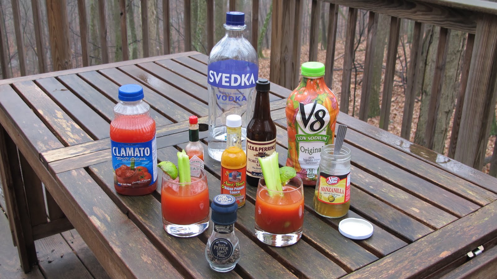 ifthethunderdontgetya™³²®© D or D Bloody Caesar vs. Bloody Mary