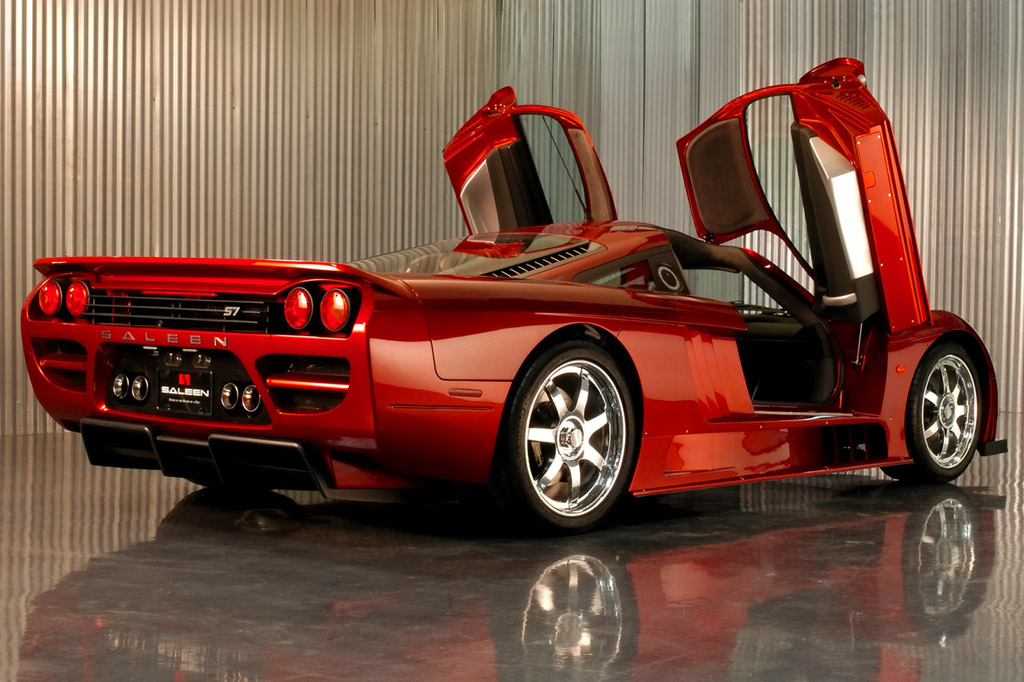 Saleen-S7-Twin-Turbo-Rear-View.jpg