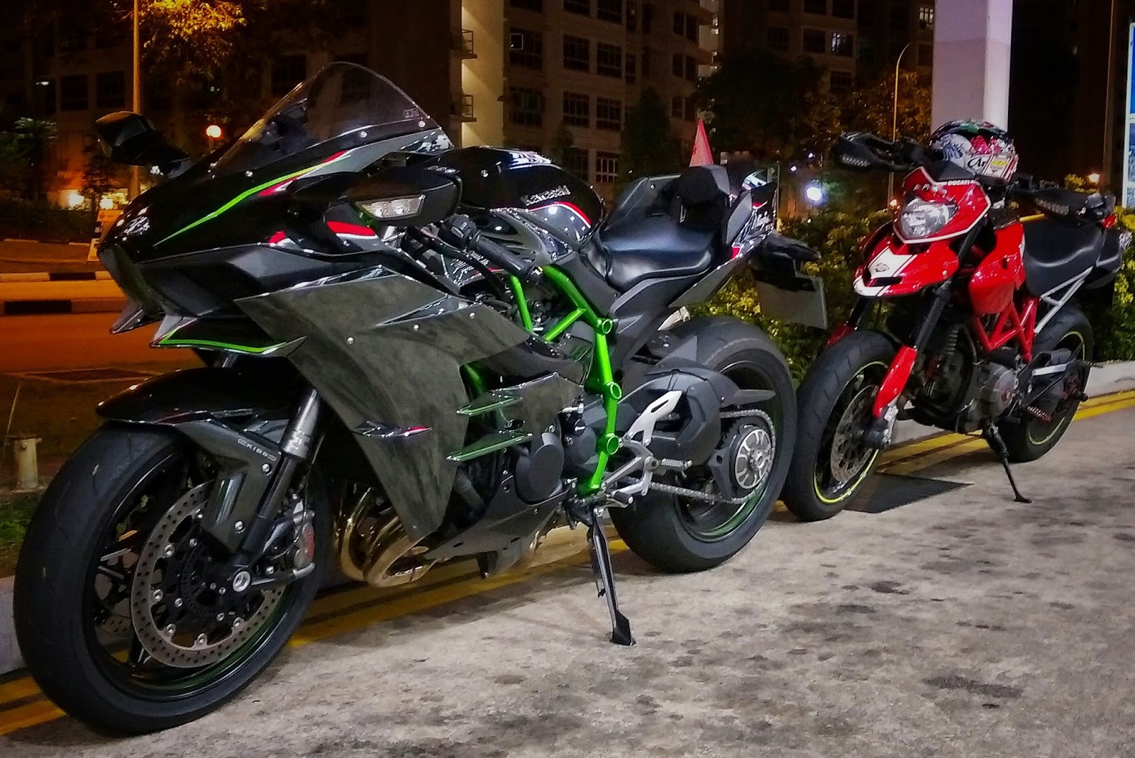 Vaune Phan Supercharged Kawasaki H2 Built Beyond Belief