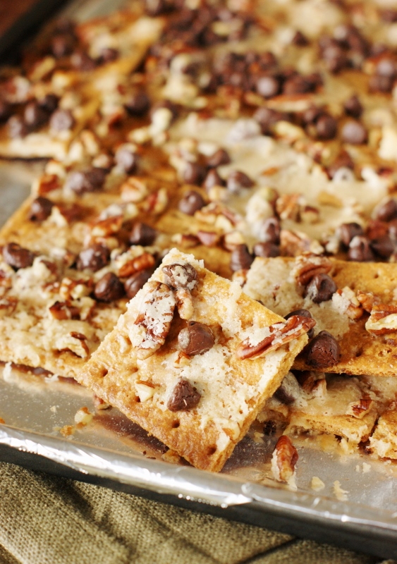 Graham Cracker Pralines {aka Praline Cracker Candy} The Kitchen is