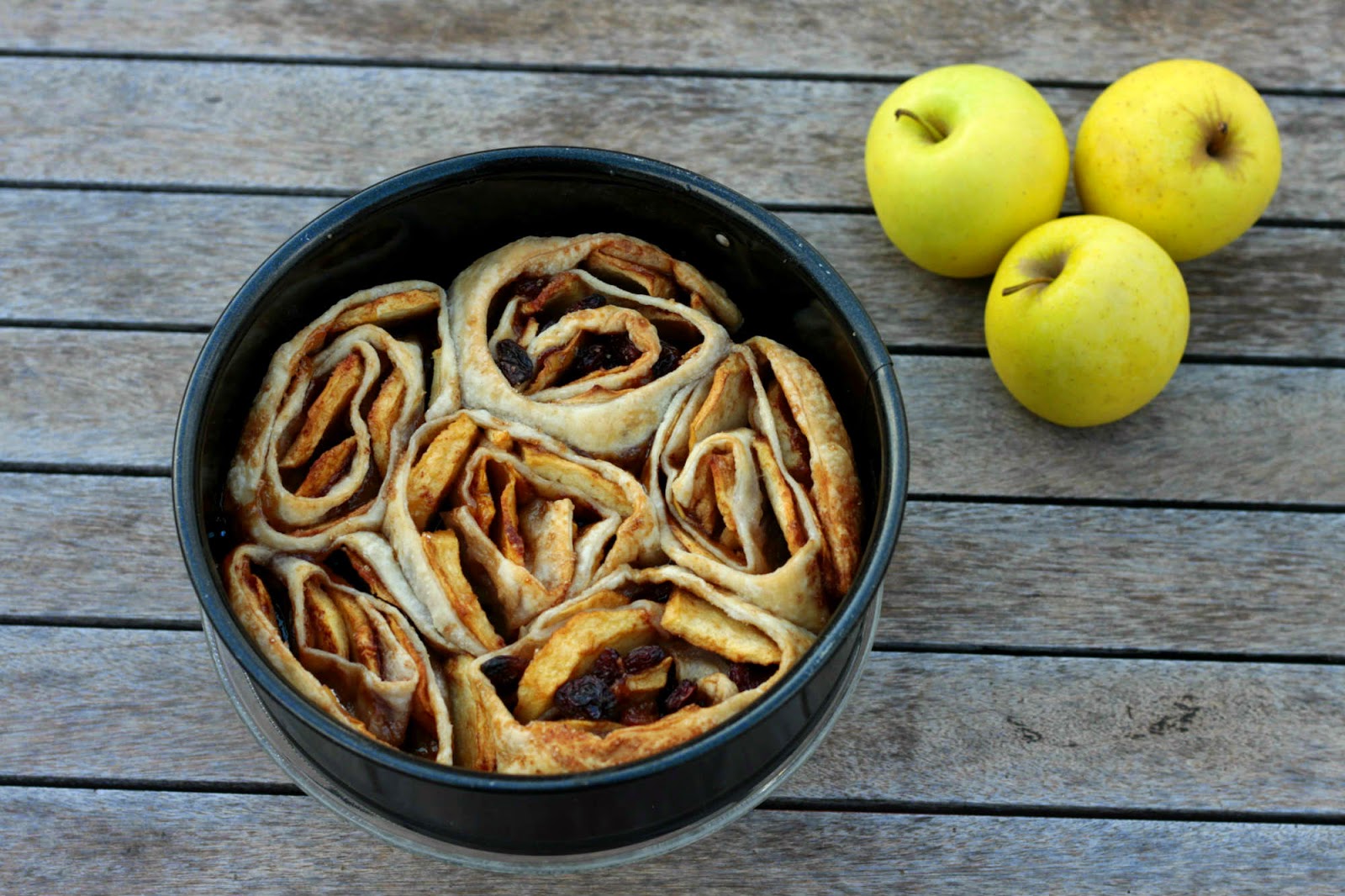 Rollos De Manzana Y Pasas
