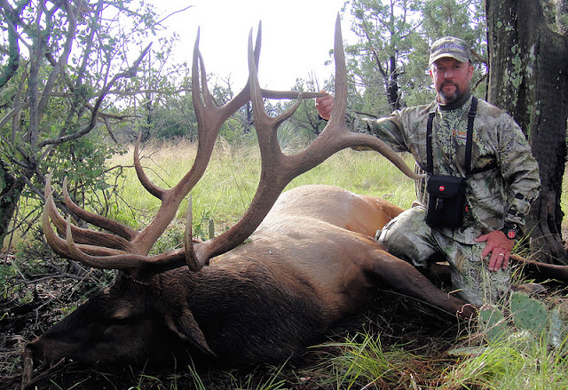 Todd Brooks Arizona Archery Elk Picture with Colburn and Scott Outfitters 7