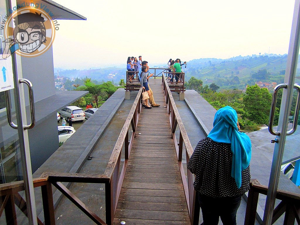 Akses jembatan lawangwangi